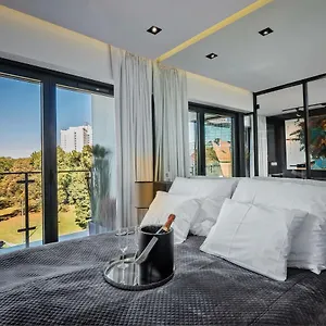 Andersia Park Apartment