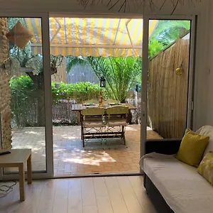 **** Beau T2 De 40 M2, Jardin De 70m2, Au Calme, à 50 Mètres De La Appartement Le Pradet